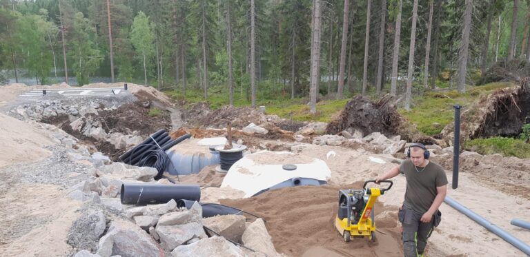 Jätevesijärjestelmän asennus